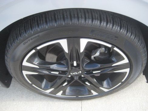 Used 2022 Kia K5 GT-Line FWD image 10
