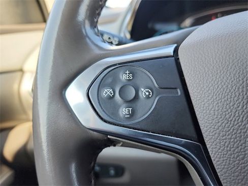 Used 2020 Chevrolet Traverse LT image 29