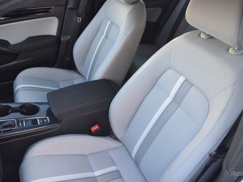 Certified 2025 Honda Civic Sport image 9