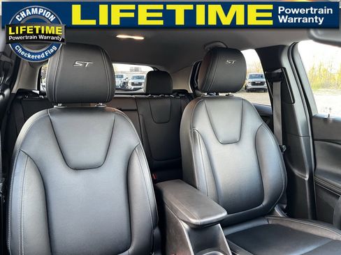 Certified 2024 Buick Encore GX Sport Touring w/ Comfort Package image 33