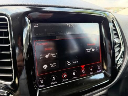 Used 2018 Jeep Compass Limited w/ Navigation Group AWD/4WD image 13