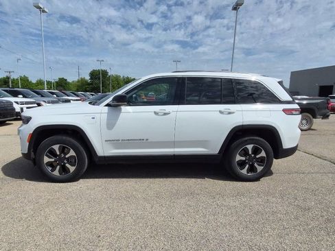 Used 2022 Jeep Grand Cherokee Limited 4xe w/ Luxury Tech Group II AWD/4WD image 5