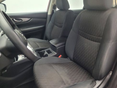 Used 2017 Nissan Rogue S image 17