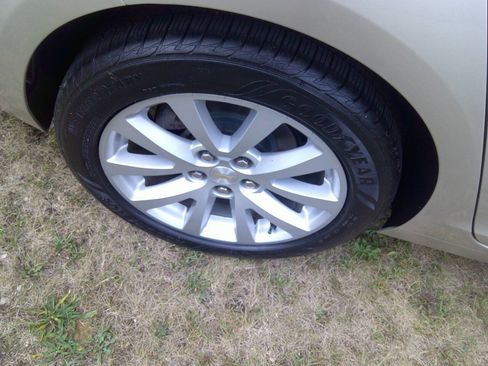 Used 2013 Chevrolet Malibu LT image 23