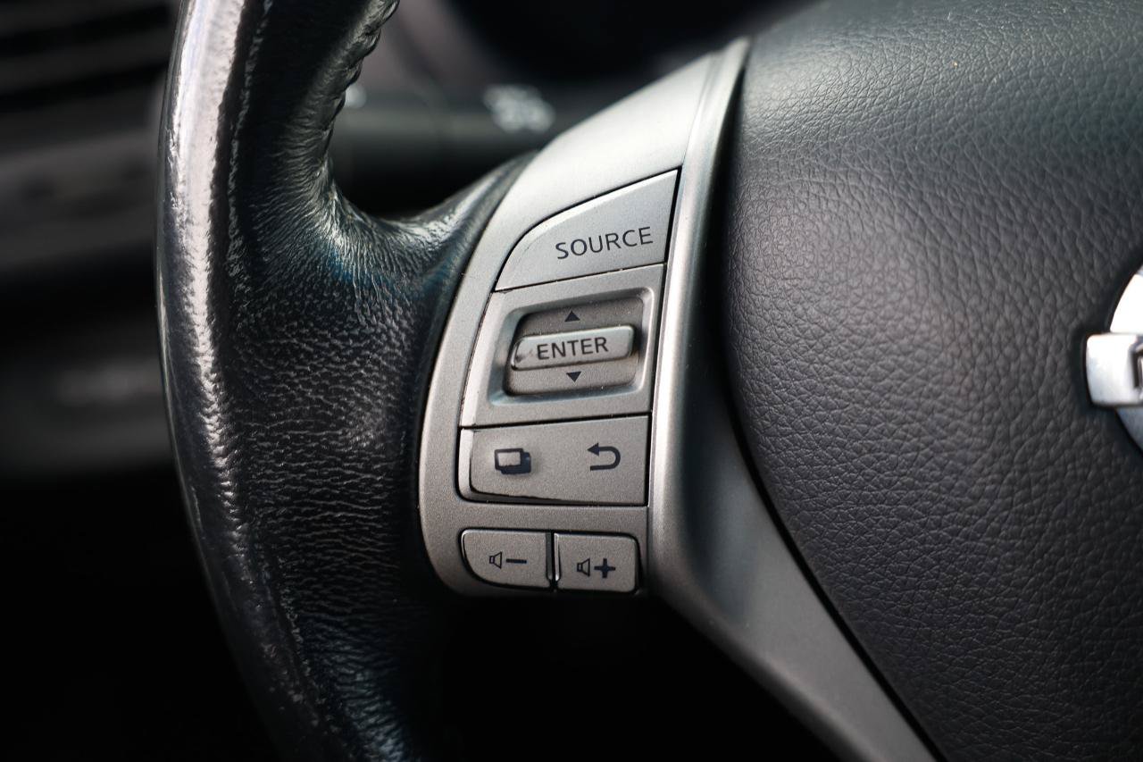 Used 2013 Nissan Altima 2.5 SL FWD image 25