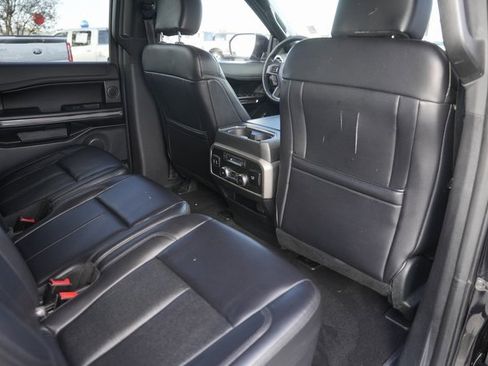 Used 2019 Ford Expedition XLT w/ Equipment Group 202A image 16