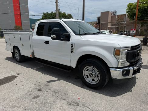 Used 2022 Ford F350 XL w/ Power Equipment Group RWD image 6