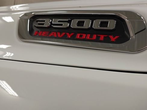 Used 2024 RAM 3500 Tradesman w/ Chrome Appearance Group image 32