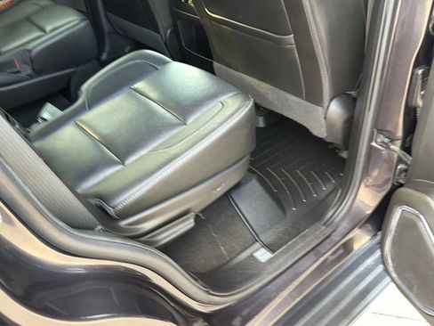 Used 2018 Chevrolet Tahoe Premier AWD/4WD image 70