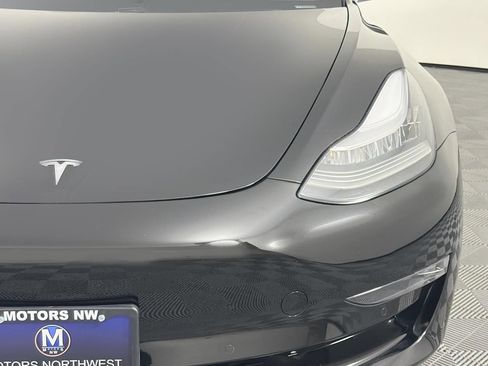 Used 2019 Tesla Model 3 Standard Range Plus RWD image 4