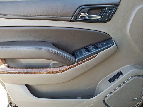 Used 2019 Chevrolet Tahoe Premier image 14