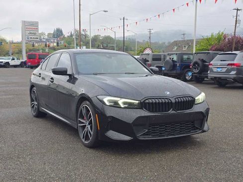 Used 2023 BMW 330i xDrive Sedan w/ M Sport Package image 4