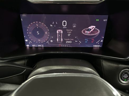 Used 2024 GMC Canyon Elevation w/ Elevation Premium Package image 25