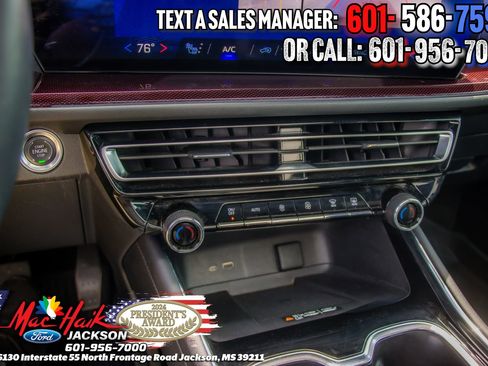 Used 2024 Chevrolet Traverse Z71 w/ Enhanced Driving Package image 21