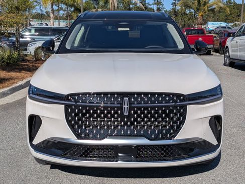 New 2026 Lincoln Nautilus Reserve image 10