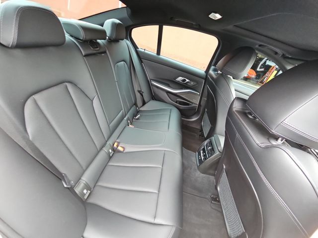 Used 2023 BMW 330i xDrive Sedan w/ Premium Package AWD/4WD image 30