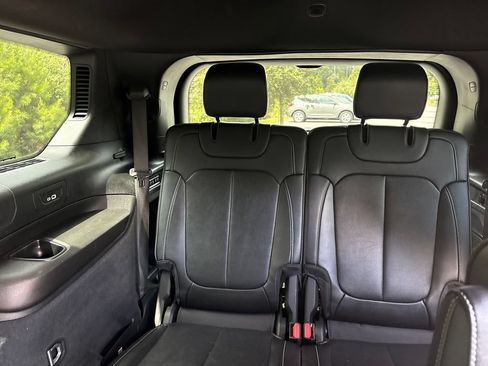 Used 2023 Jeep Grand Cherokee L Overland w/ Advanced Protech Group III AWD/4WD image 24