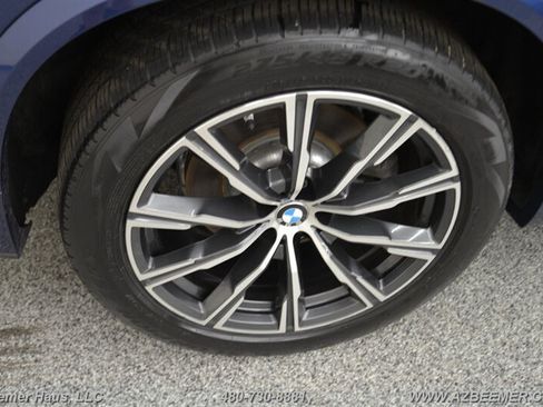 Used 2019 BMW X5 xDrive40i w/ M Sport Package AWD/4WD image 42