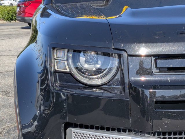 Used 2025 Land Rover Defender 110 S AWD/4WD image 12