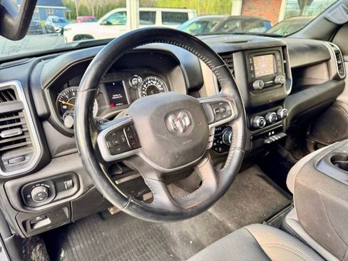 Used 2022 RAM 1500 Big Horn AWD/4WD image 11