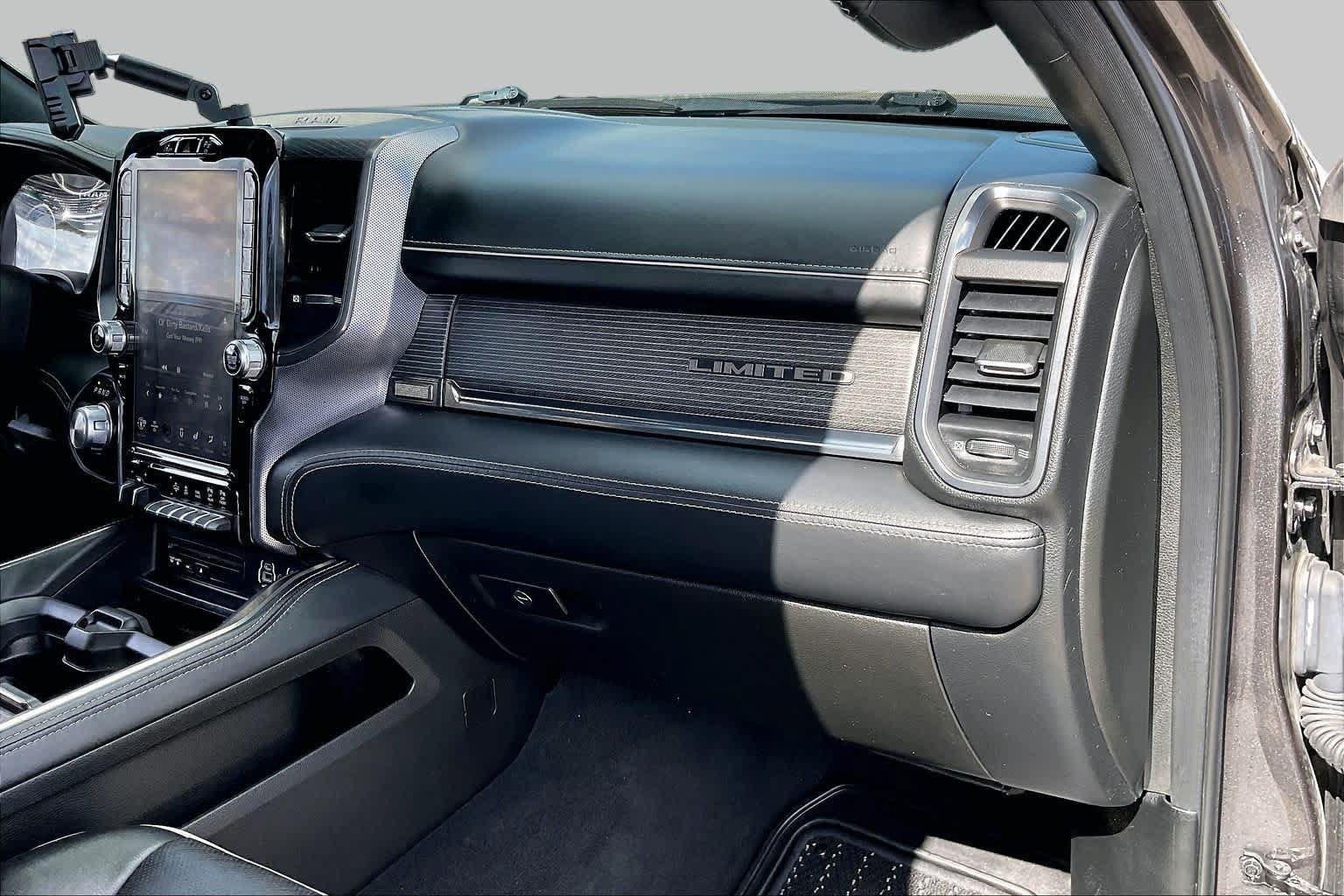 Used 2019 RAM 1500 Limited AWD/4WD image 18