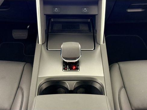 Used 2025 Land Rover Discovery Sport S AWD/4WD image 12