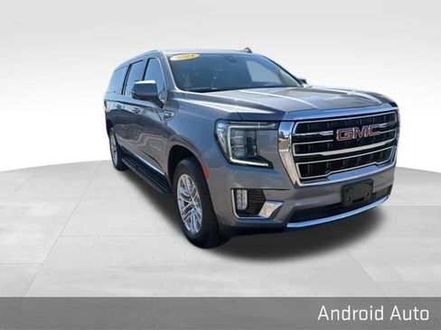 Used 2021 GMC Yukon XL SLT image 3