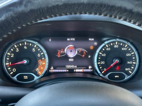 Used 2016 Jeep Renegade Limited image 23