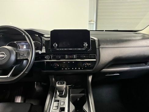 Used 2024 Nissan Pathfinder SV FWD image 21