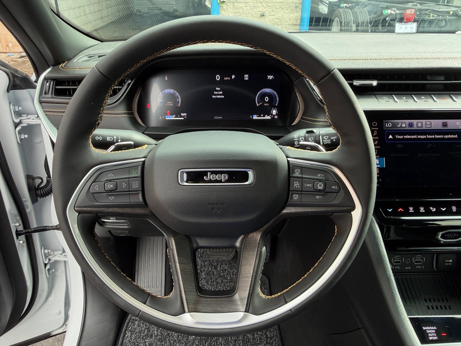 New 2026 Jeep Grand Cherokee Limited AWD/4WD image 12