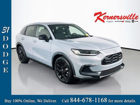 Used 2023 Honda HR-V Sport image 1