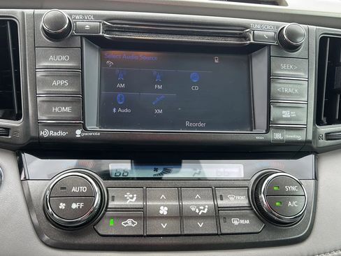 Used 2014 Toyota RAV4 Limited w/ Technology Package AWD/4WD image 10