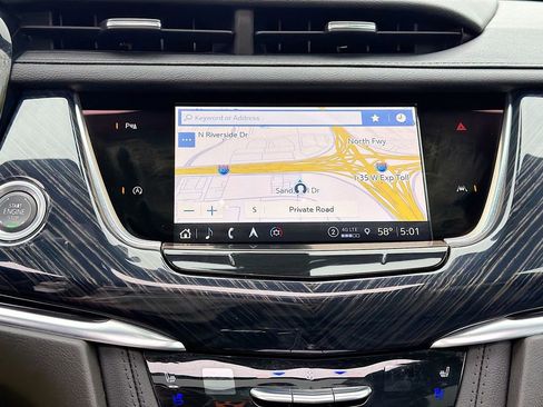 Used 2024 Cadillac XT6 Premium Luxury AWD/4WD image 13