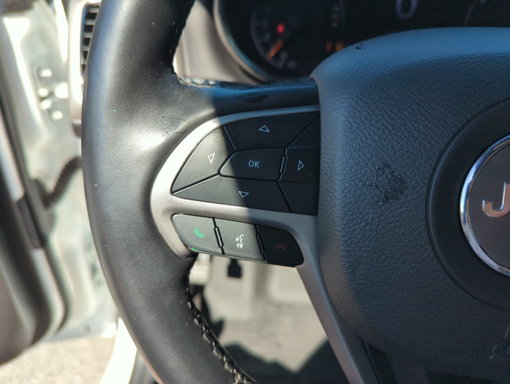 Used 2021 Jeep Grand Cherokee Laredo X AWD/4WD image 21