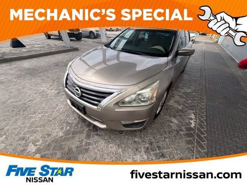 Used 2014 Nissan Altima 2.5 S w/ Sport Value Package FWD image 20