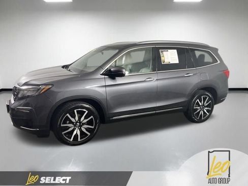 Used 2021 Honda Pilot Touring image 2