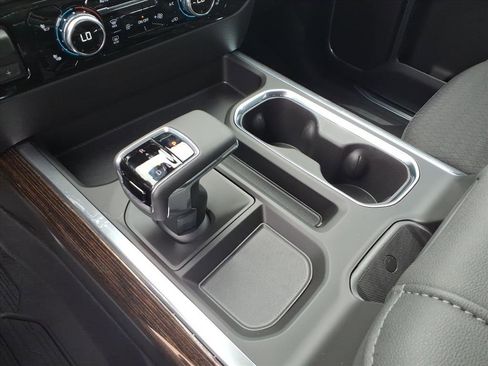 New 2026 GMC Sierra 1500 Elevation image 18