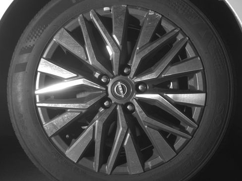 Used 2025 Nissan Altima 2.5 SV FWD image 13
