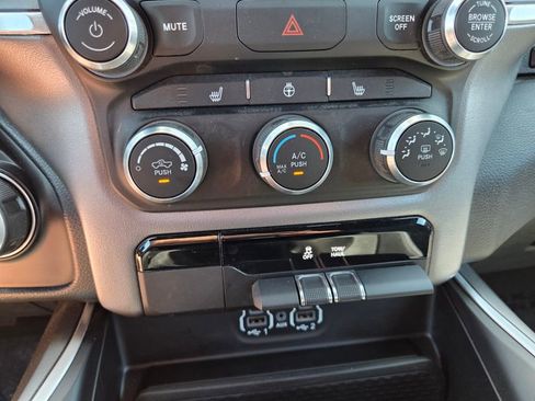 Used 2023 RAM 1500 Big Horn AWD/4WD image 27