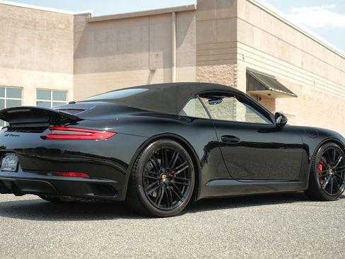 Used 2017 Porsche 911 Carrera RWD image 7