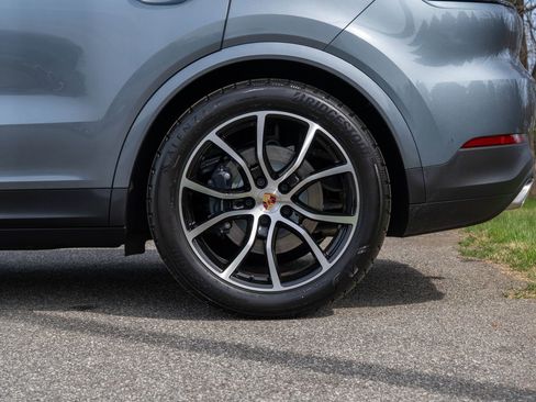New 2026 Porsche Cayenne image 12