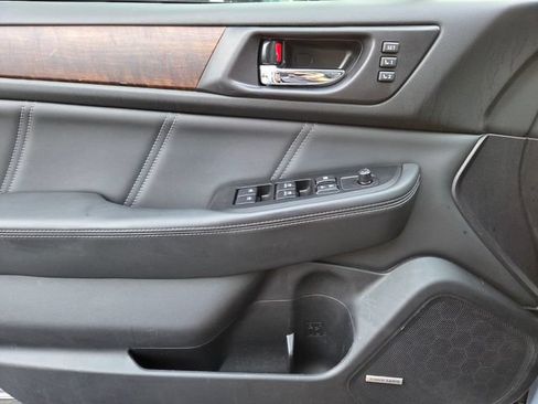 Used 2019 Subaru Outback 2.5i Limited w/ Protection Package #1 AWD/4WD image 17
