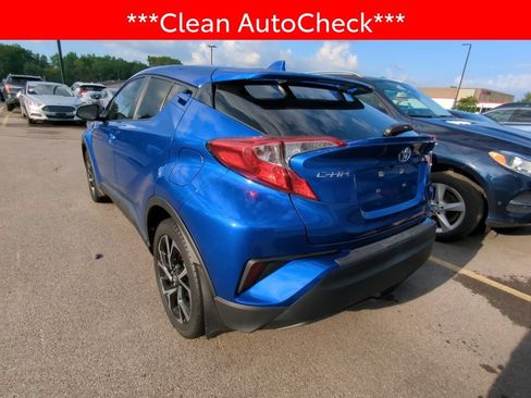Used 2021 Toyota C-HR XLE FWD image 4