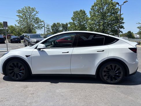 Used 2022 Tesla Model Y Performance AWD/4WD image 6