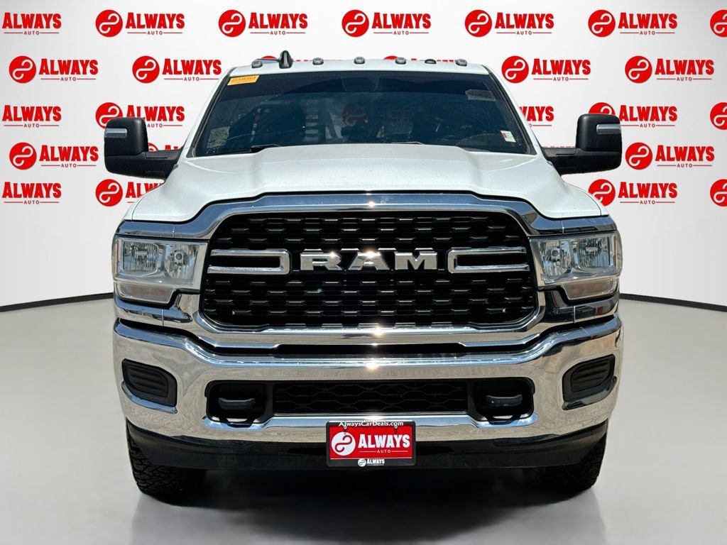 Used 2023 RAM 2500 Big Horn AWD/4WD image 2