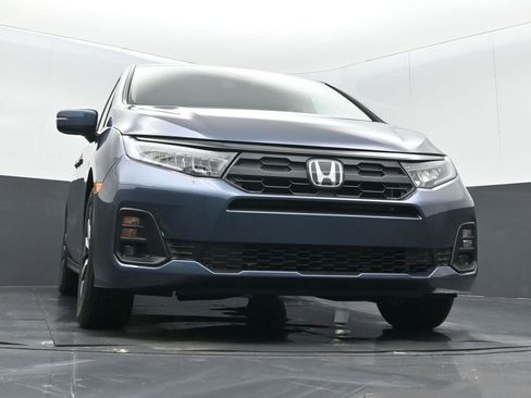 Certified 2025 Honda Odyssey EX-L image 5