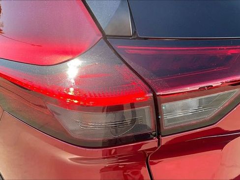 Certified 2023 Nissan Rogue SV FWD image 23