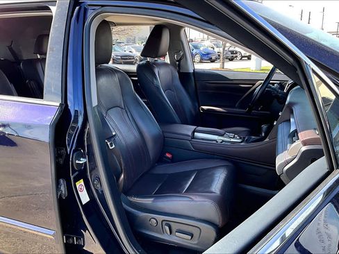 Used 2019 Lexus RX 350L w/ Premium Package image 7