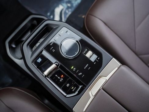 Used 2024 BMW iX xDrive50 w/ Premium Package image 32