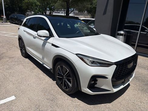 Used 2023 INFINITI QX50 Sport FWD image 2